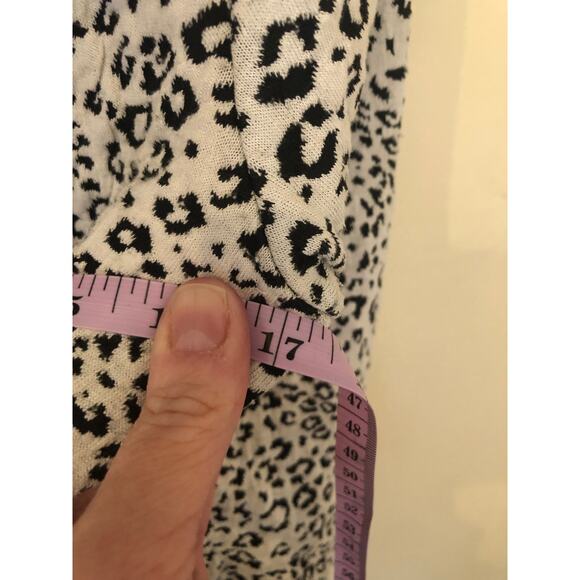 Tyler Boe Women's KIM Cheetah Leopard Animal Print Cowl Neck Dress Small - Picture 6 of 6